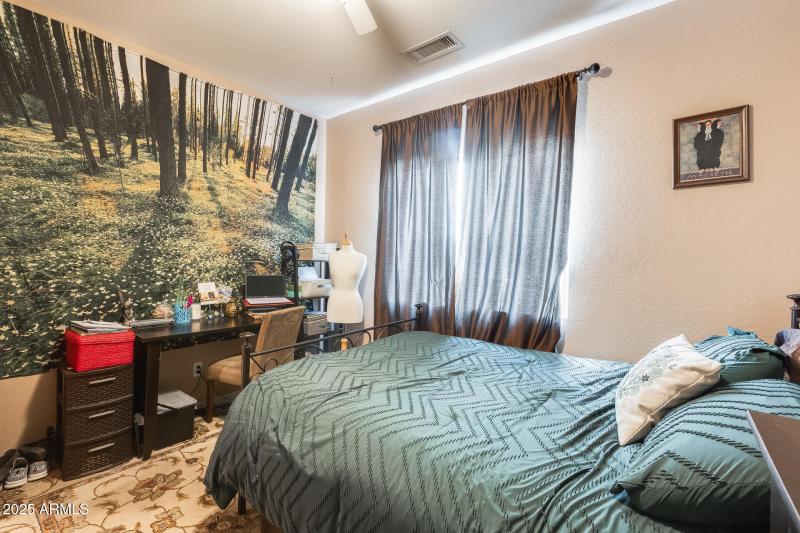 Guest Bedroom 1 Downstairs