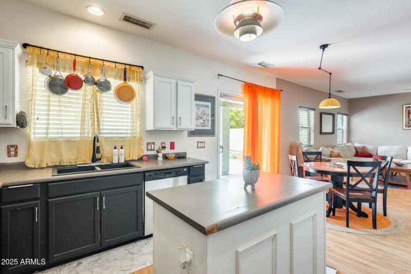 Open Kitchen to Family Room