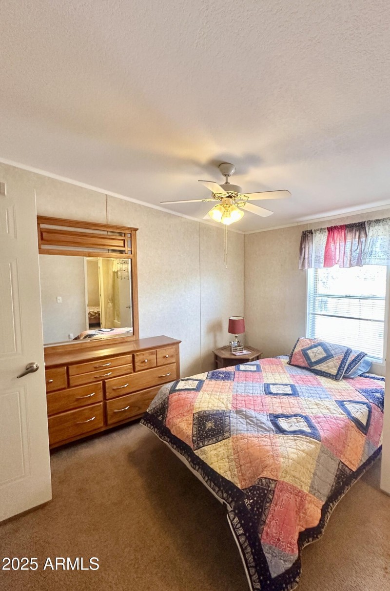 BEDROOM 4 W/ WALK IN CLOSET