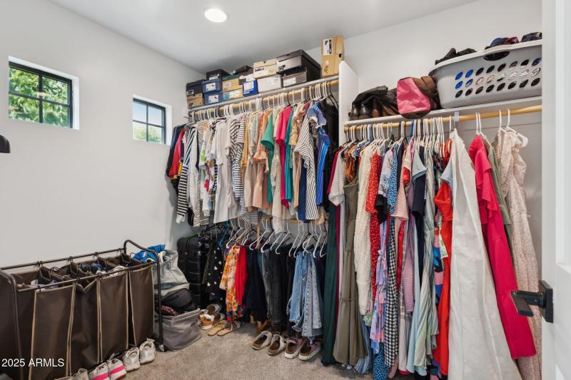 23-web-or-mls-2604-n-27th-st-1