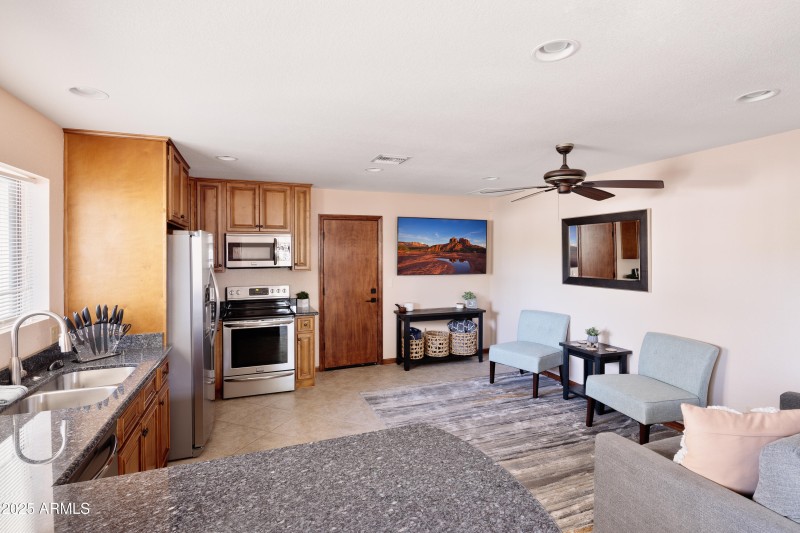 LAKOTKO_11002N52ndSt_WEB-38