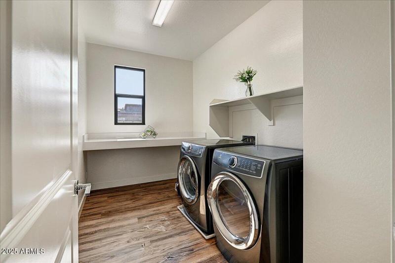 27-Laundry Room