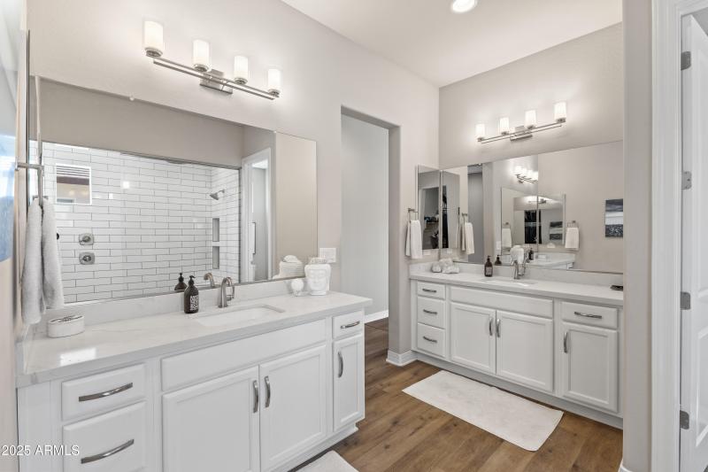 Dual Vanity Primary Bath