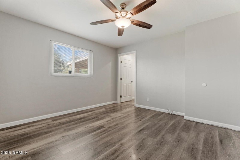 2531 E Indianola Ave