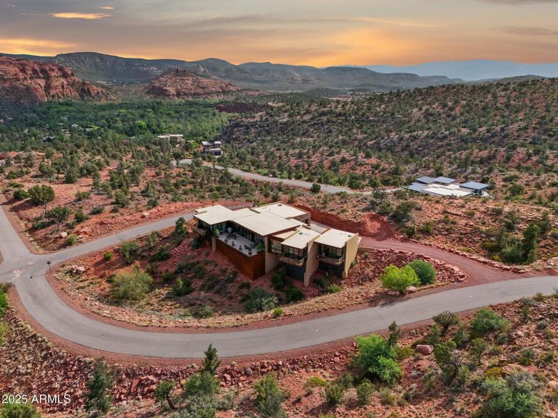 109-web-or-mls-24-jefferson-ct