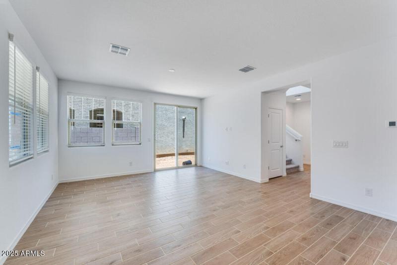 hj-az-phoenix-parkside-villas-cc3-lot-34