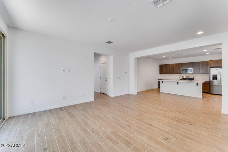 hj-az-phoenix-parkside-villas-cc3-lot-34