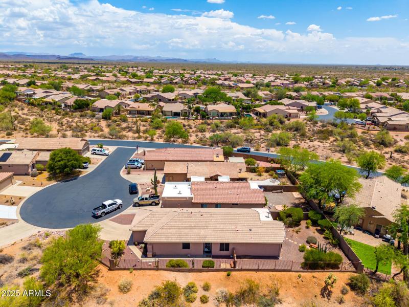 No Neighbor Peeking Over