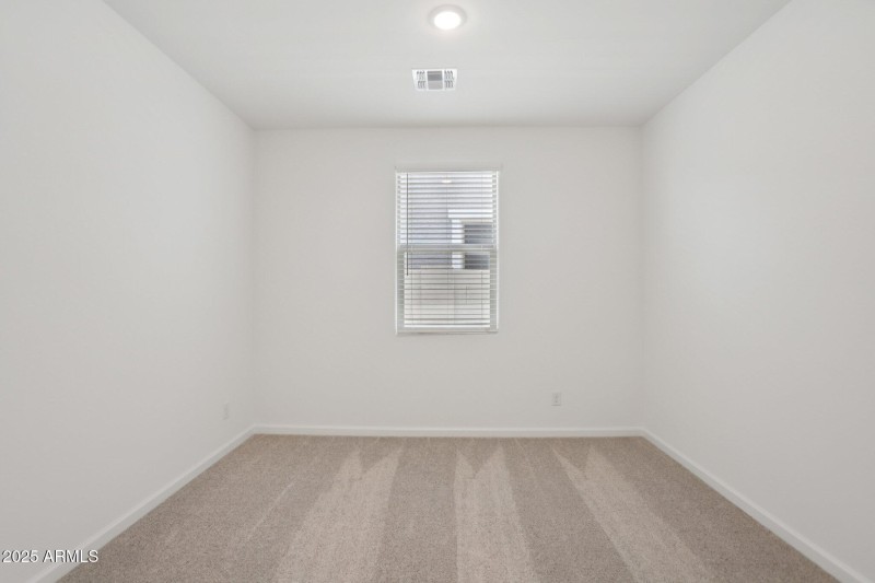 16-web-or-mls-La Senda Dr W-S0307-016