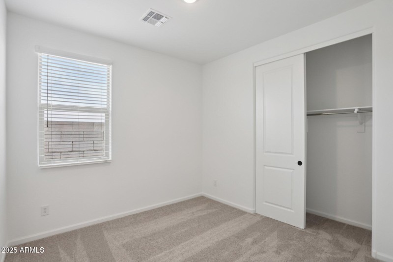 19-web-or-mls-La Senda Dr W-S0307-019