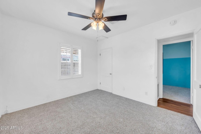 2242 E Harvard St-26