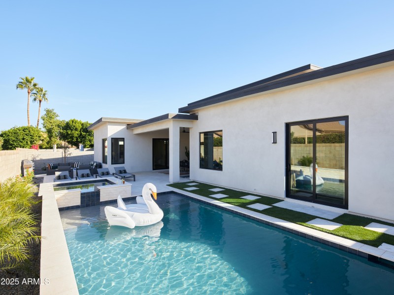 PropertyImageCo_13697N88thPl_WEB_2