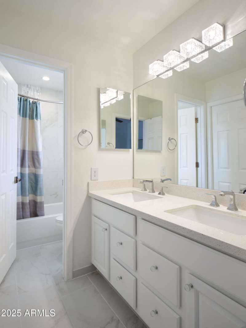 PropertyImageCo_17237N52ndSt_WEB_17