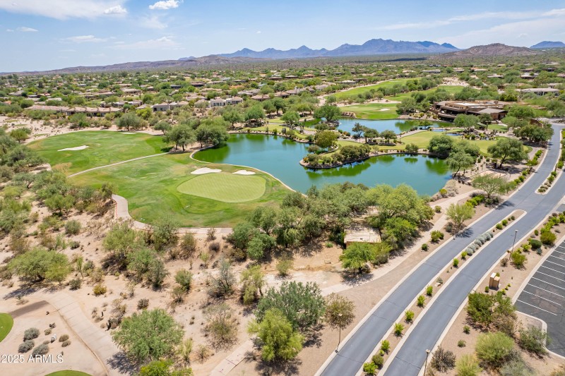 Mountains, Water and Green