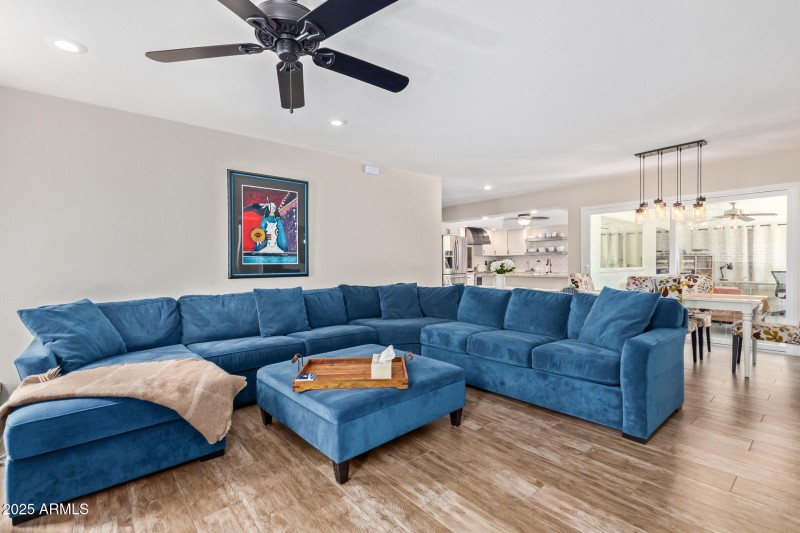 0010-10 - Pebble Beach