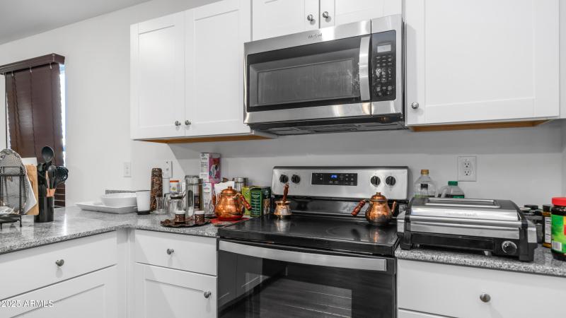 15511 S Bentley Dr (12)