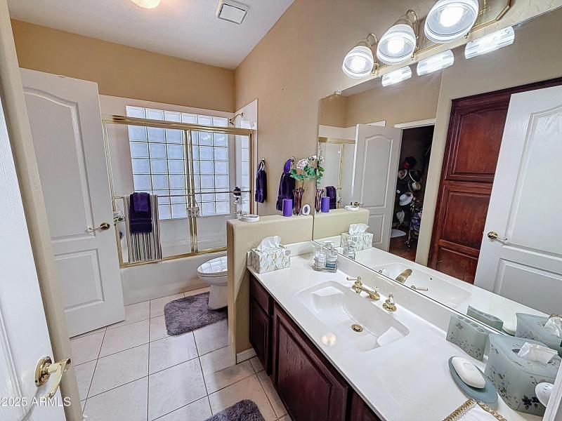 2nd Bath Jack n Jill