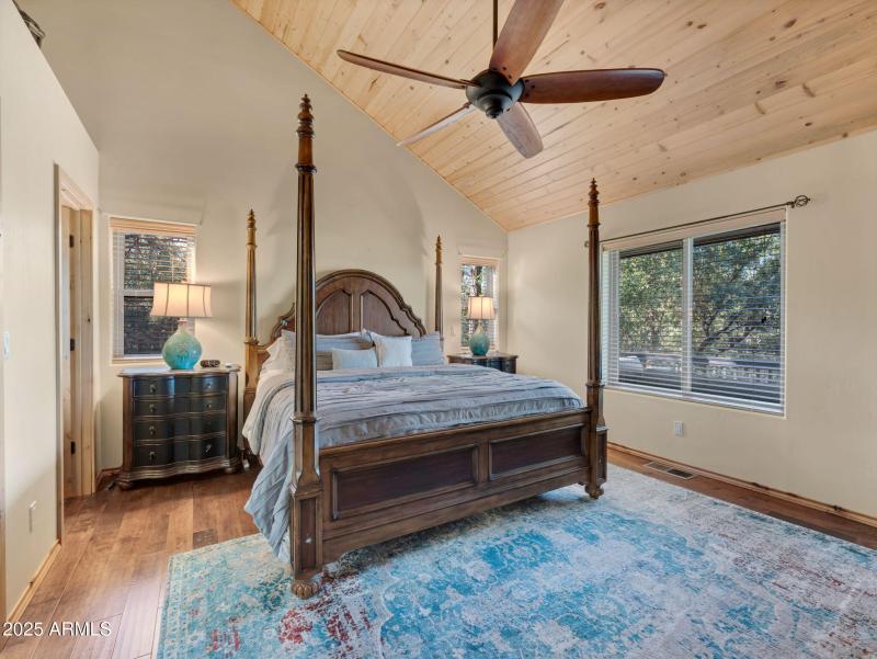 17-web-or-mls-TimberCreekImagery-17