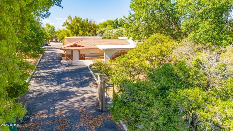 3026 E Backus-Drone-23