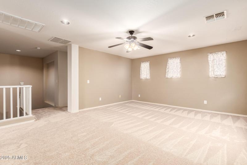 23 - Desert Horizons