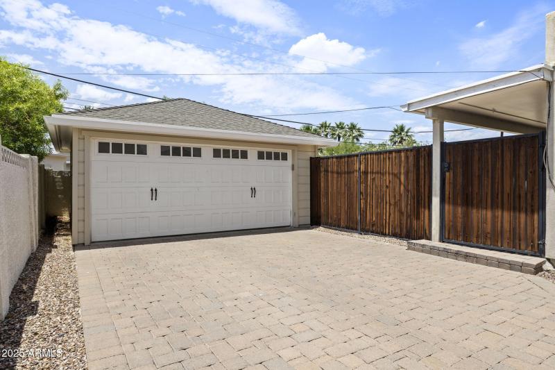 2020 N 11th Ave Phoenix - 373