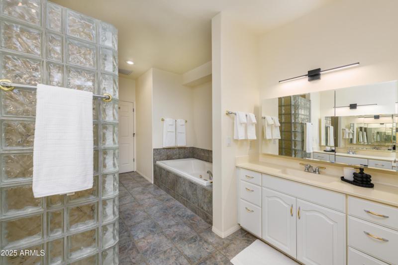 230 Red Rock Cove Drive-17