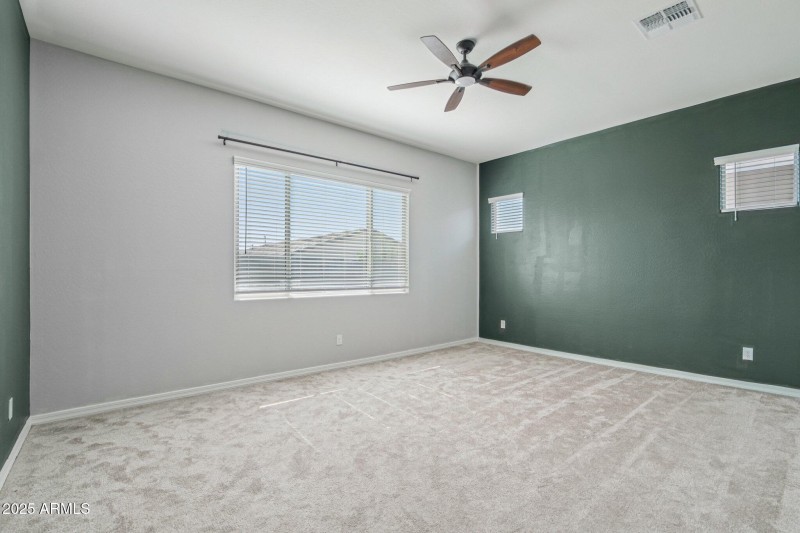 23-web-or-mls-N 185th Ave-S2706-023