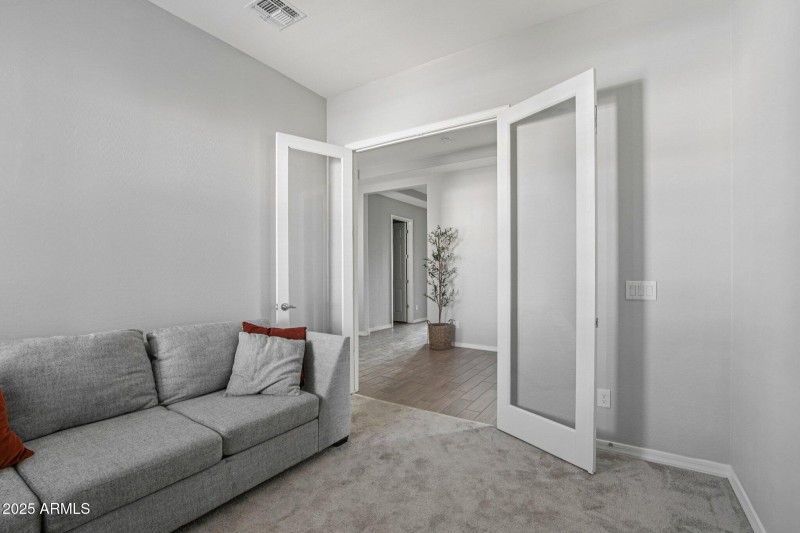 12-web-or-mls-N 185th Ave-S2706-012