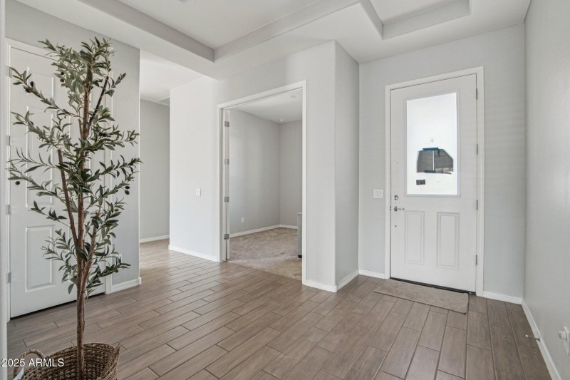 10-web-or-mls-N 185th Ave-S2706-010