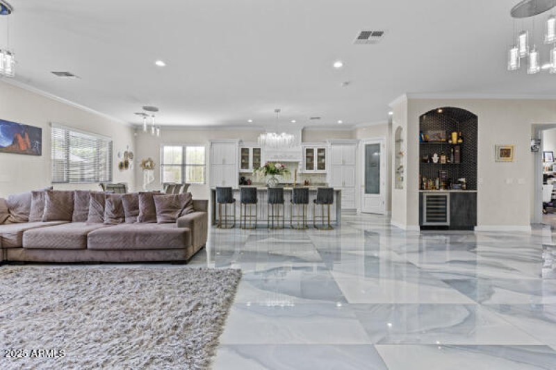 133961122231355258_133961122173380009_DS