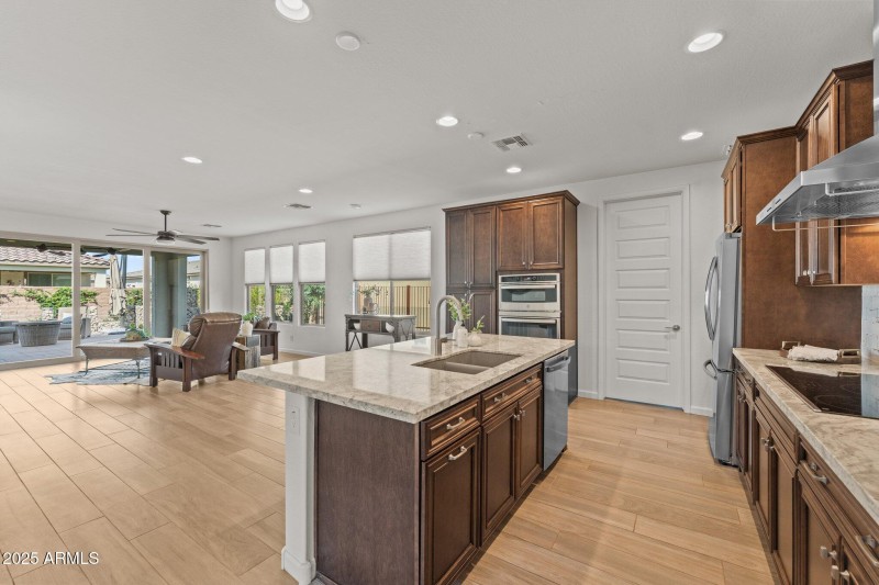 8-web-or-mls-DSC05116