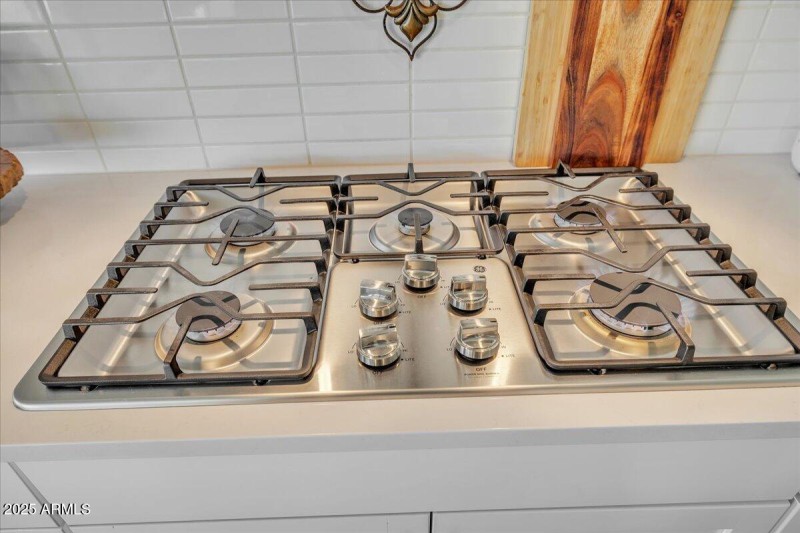 27-17593_W_Red_Fox_Rd19