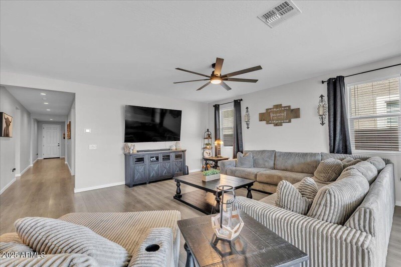 31-17593_W_Red_Fox_Rd15