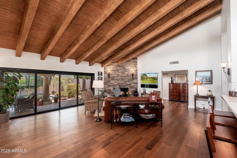 7513 E Buena Terra Way - 18