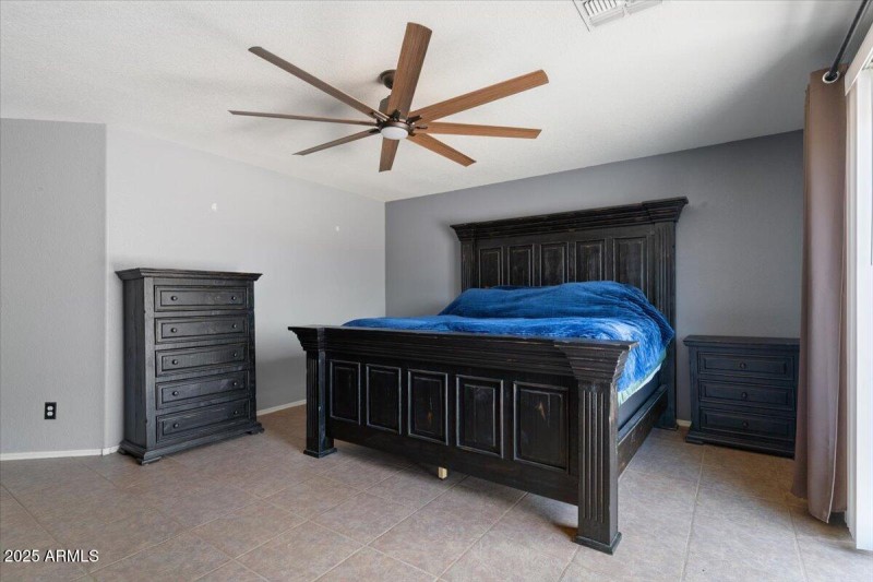 13-1046 E Silversmith Trail