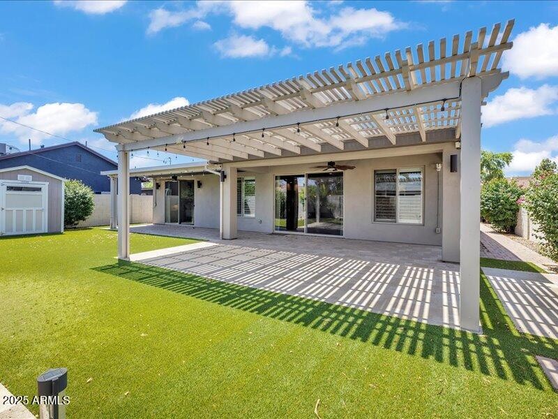 10-1010_E_Pierson_St3