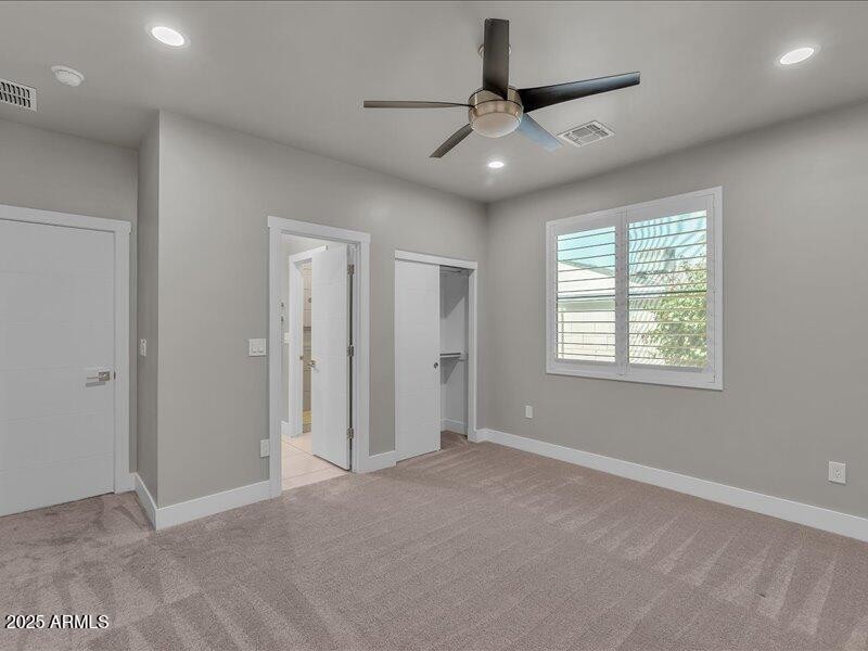 33-1010_E_Pierson_St34