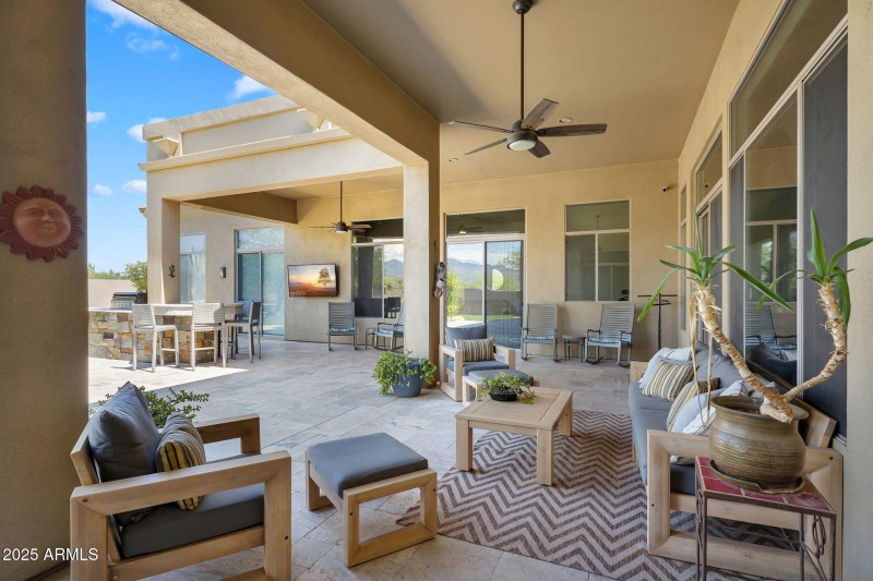 Entertainer's DREAM backyard!