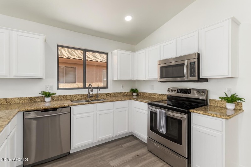 B58AB4CD-8A40-48ED-8D89-0D4E0745CFDC