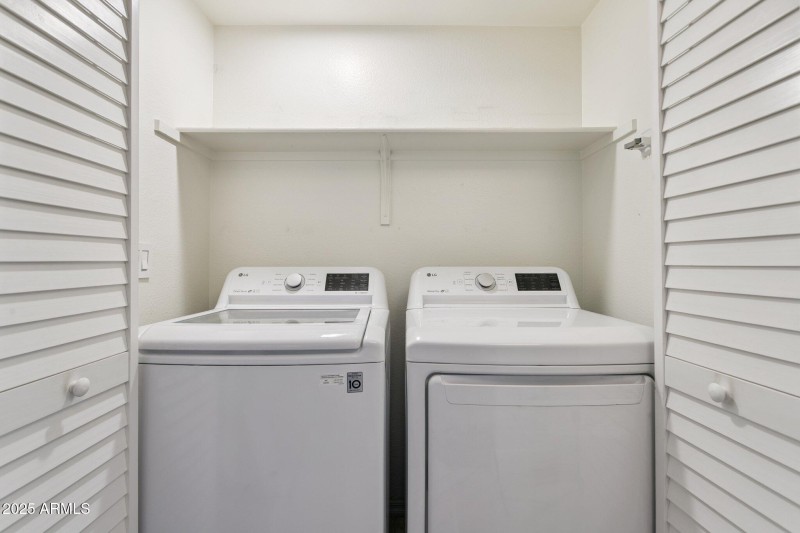Full size washer dryer
