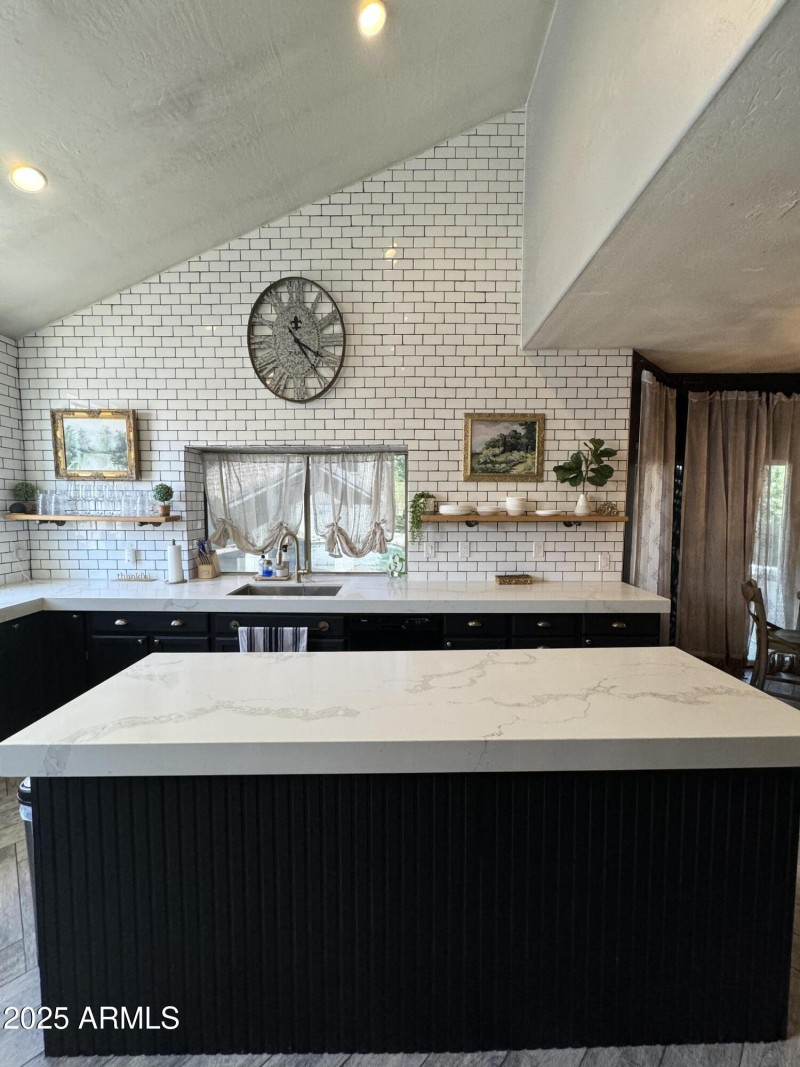 4FB829BF-2248-4920-ADC9-C381DBB4B214