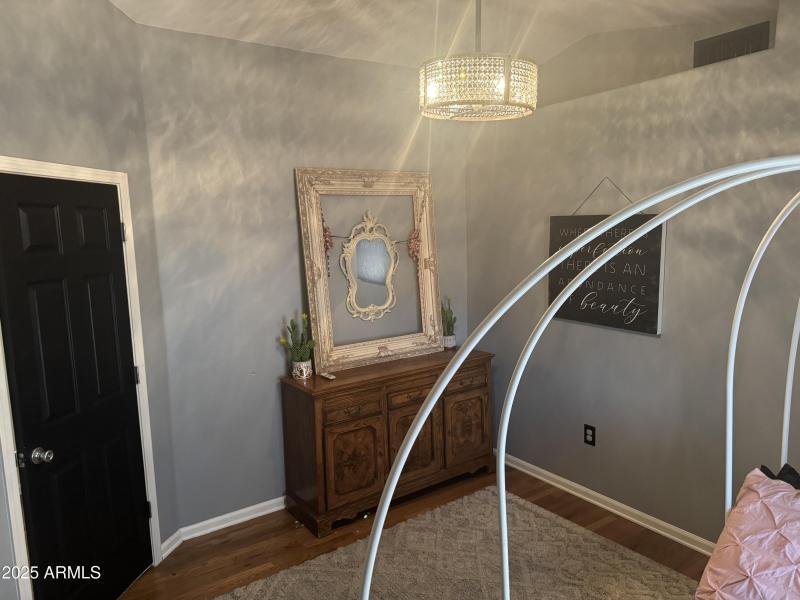 6D4F40B5-E5D7-446D-8AAD-1B77DFE75608