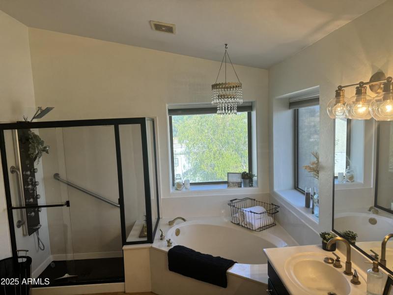 A43E5657-4289-4522-9B0C-EF098245F5FC