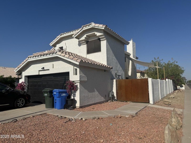 6D215671-B3A9-42F8-83D8-1F314F36750D