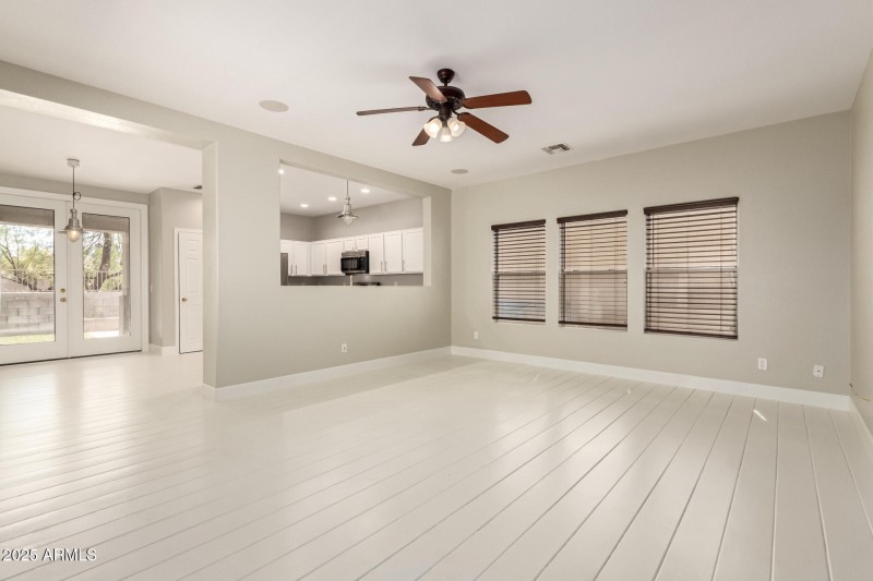 07 Avendia Del Valle