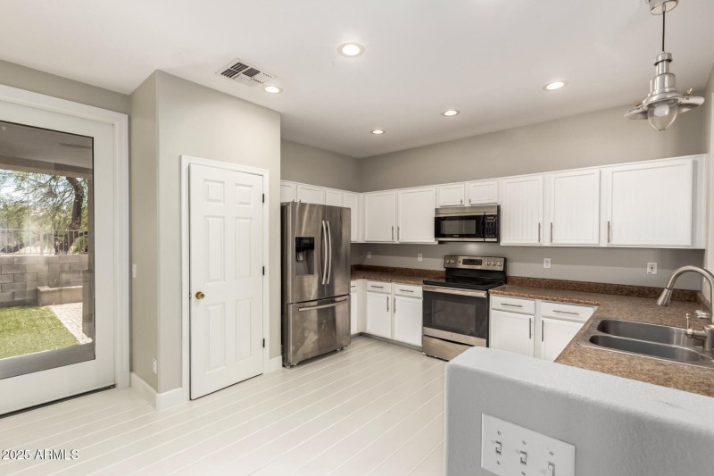 13 Avendia Del Valle