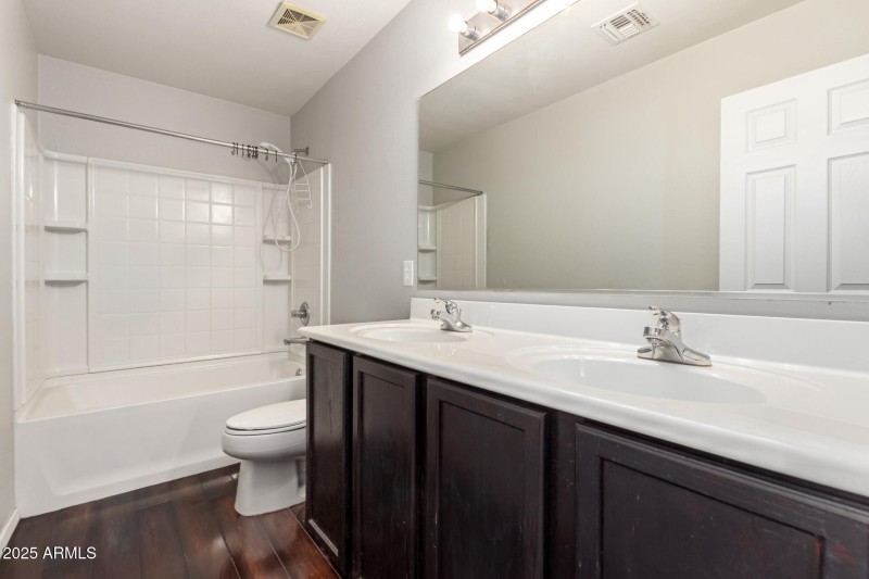 30 Avendia Del Valle