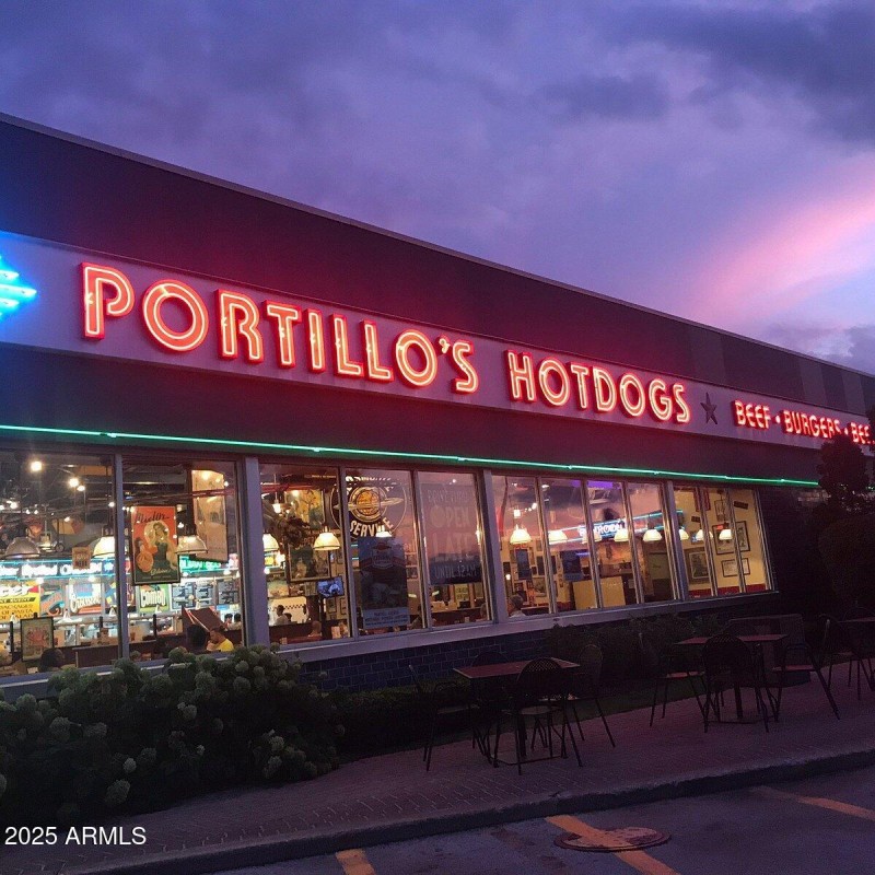 portillo-s-hot-dogs