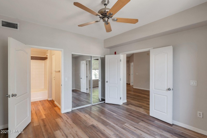 11-web-or-mls-Qp-8670