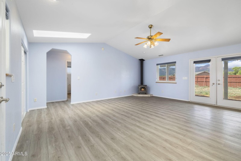 13-web-or-mls-FA9A9441